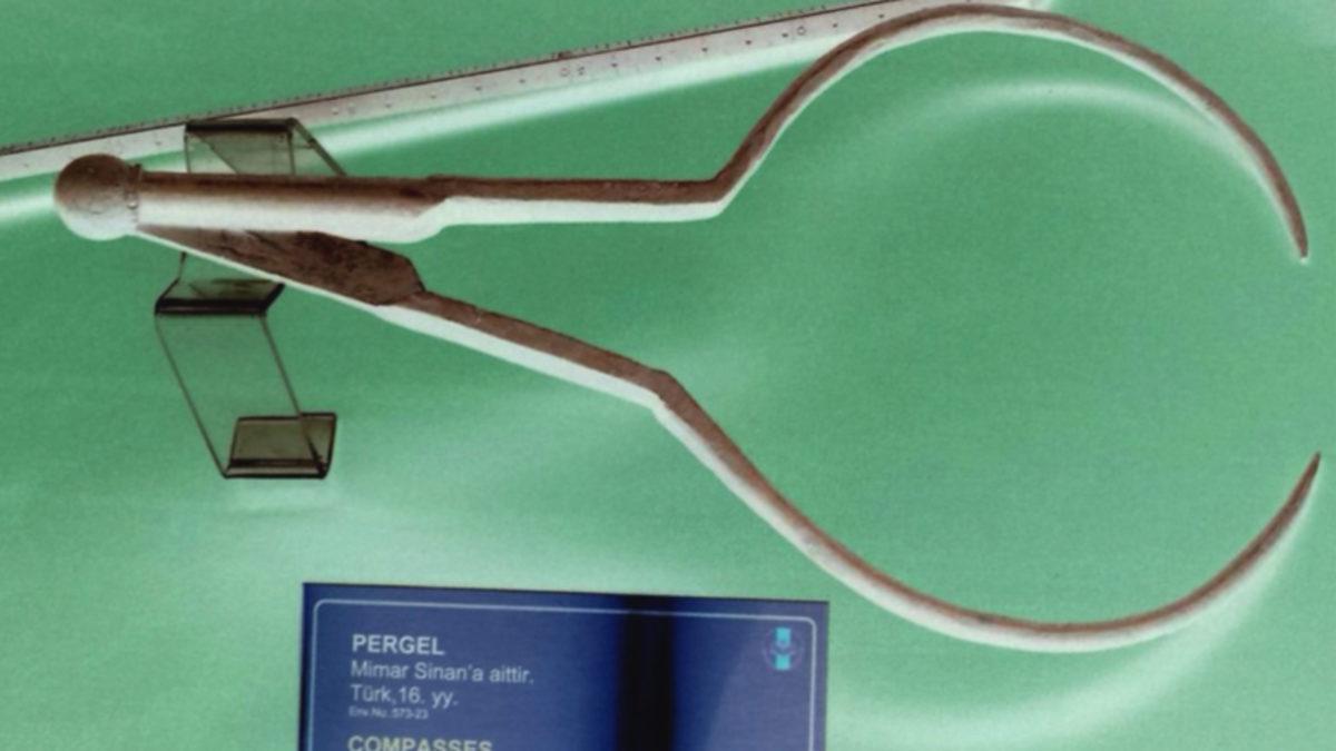 Mimar Sinan’ın Mezarındaki Şeklin Neye Benzediğini Öğrenince Üstadın Zekâsına Bir Kez Daha Hayran Kalacaksınız!