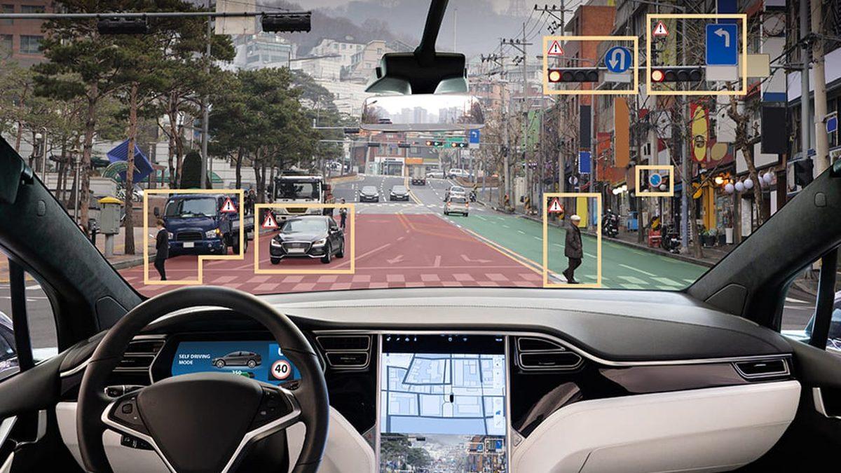 Tanıdık Görünce Üstüne de Sürüyor mu: Tesla Otomobillerin İnsanları Diğer Nesnelerden Nasıl Ayırt Ettiğini Gösteren Video