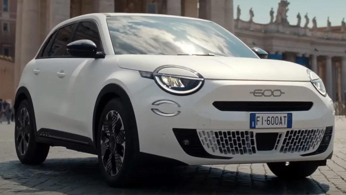Fiat, Elektrikli Crossover Fiat 600’ün Tasarımını Resmen Paylaştı [Video]