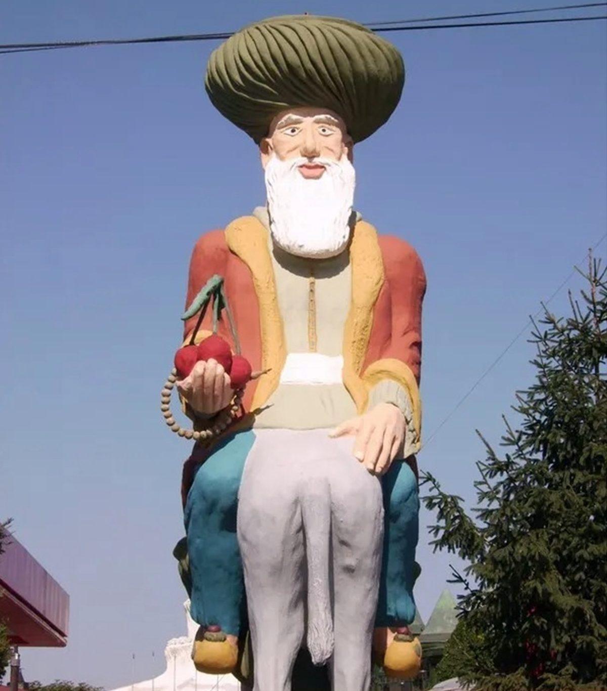 Türkiye’deki Göz Kanatan Şehir Heykellerini Yapay Zekâ ile Yeniledik: Sanat Desen Var...