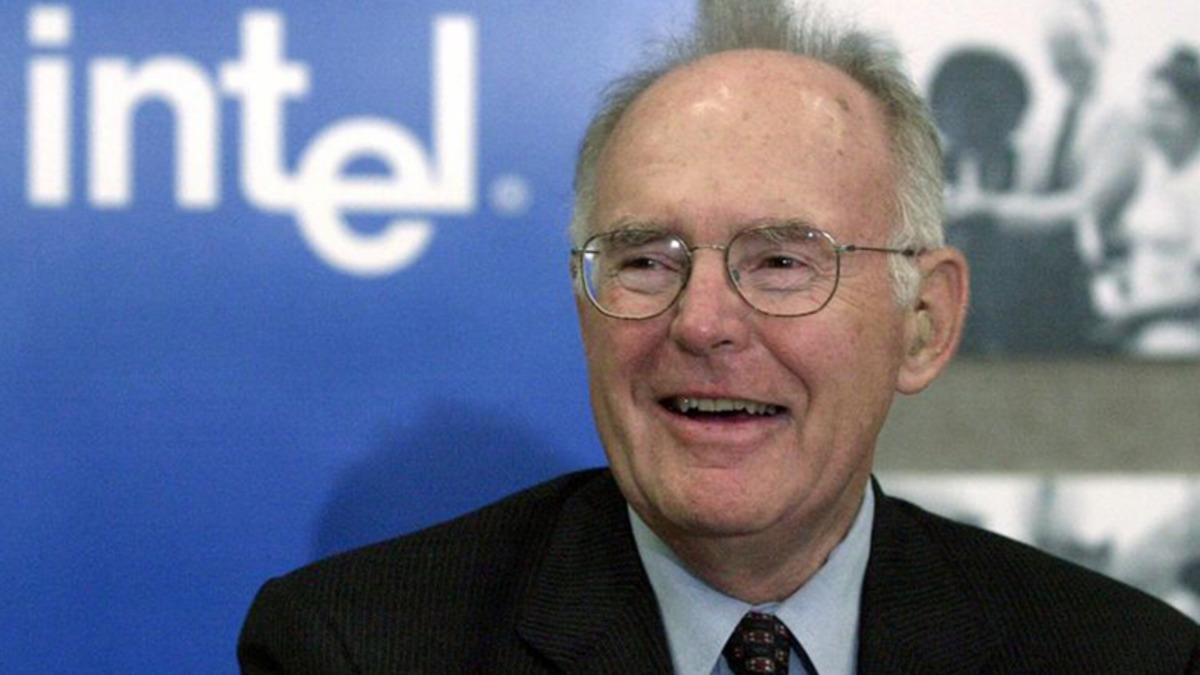 Intel’in Kurucularından Gordon Moore, 94 Yaşında Hayata Gözlerini Yumdu