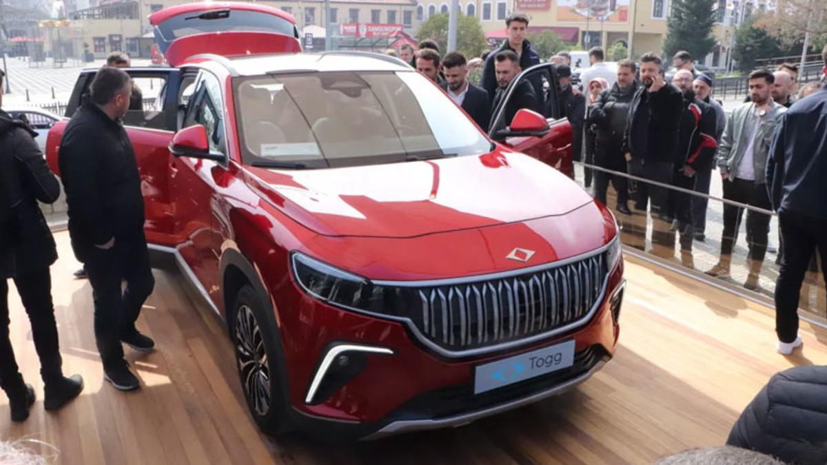 Togg, İki İlde Daha Mobil Deneyim Merkezi Açtı: Ziyaretçiler Togg T10X’i İnceleyebilecek