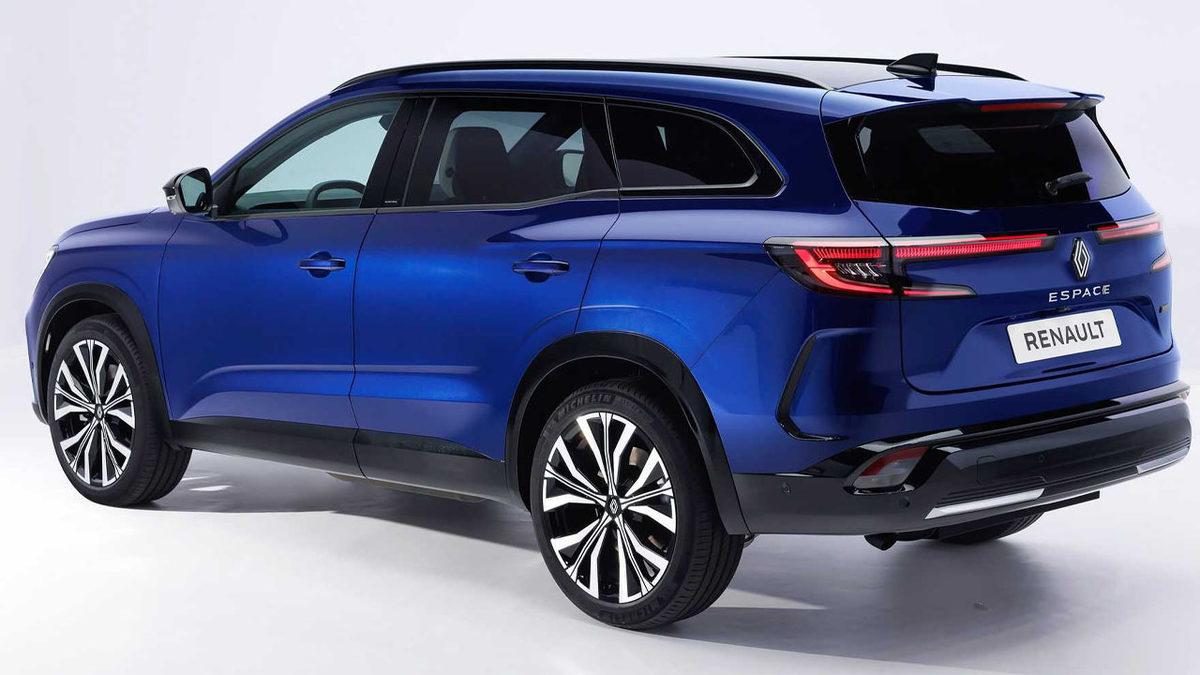 Clio, Megane, Talisman ve Dahası... Renault, Otomobillerine Neden Böyle İsimler Veriyor ve Bu Kelimeler Aslında Ne Demek?