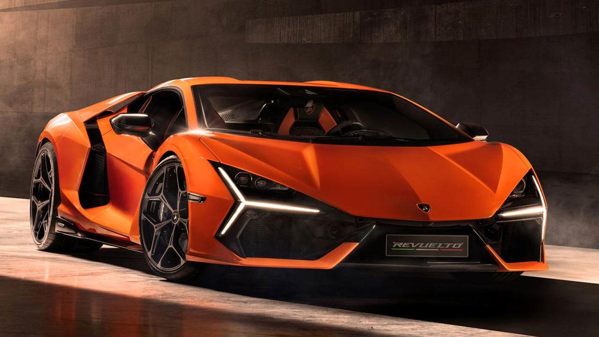 Kelimelerin Kifayetsiz Kaldığı Süper Spor Otomobil Yollarda: Karşınızda 2024 Lamborghini Revuelto! [Video]