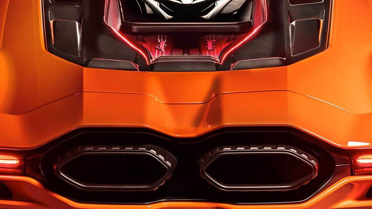 Kelimelerin Kifayetsiz Kaldığı Süper Spor Otomobil Yollarda: Karşınızda 2024 Lamborghini Revuelto! [Video]