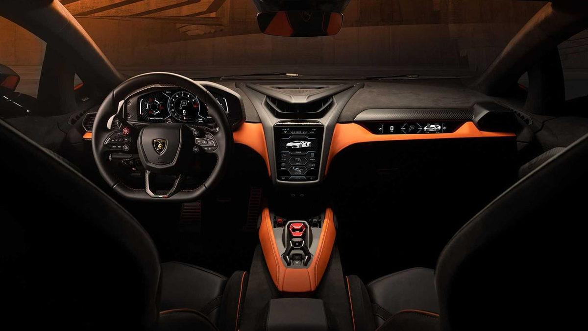 Kelimelerin Kifayetsiz Kaldığı Süper Spor Otomobil Yollarda: Karşınızda 2024 Lamborghini Revuelto! [Video]