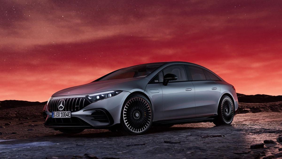 En Güçlülerden İki Mercedes AMG Drag Yarışında: Elektrikli mi Yoksa Benzinli mi Galip Gelecek?