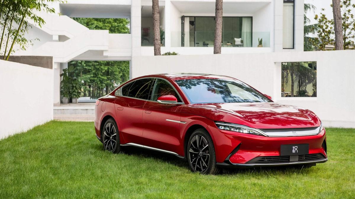 Tesla, 2023’ün İlk Üç Ayında Kaç Araç Sattığını Açıkladı: Rekor Satış Yapılsa da En Büyük Rakibini Geçemedi