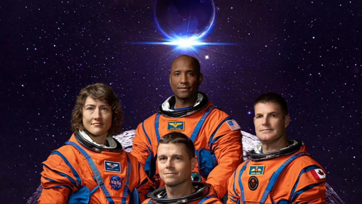 NASA, Ay’a Göndereceği Astronotları Açıkladı: İlk Kez Bir Kadın ve Bir Siyahi Ay’a Gidecek...