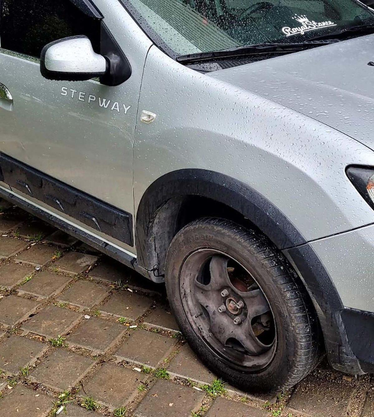 Hırsızlardan Araç Sahibine Sinir Krizi Geçirten Not: 