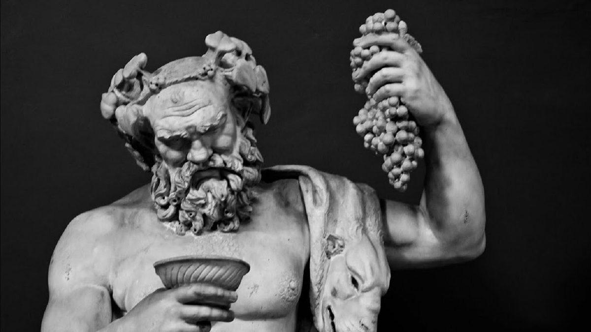 Yunan Mitolojisinde Ölümsüz Bir Tanrı ve Ölümlü Bir Prensesin Oğlu Olan Dionysos’un İlginç Hikayesi