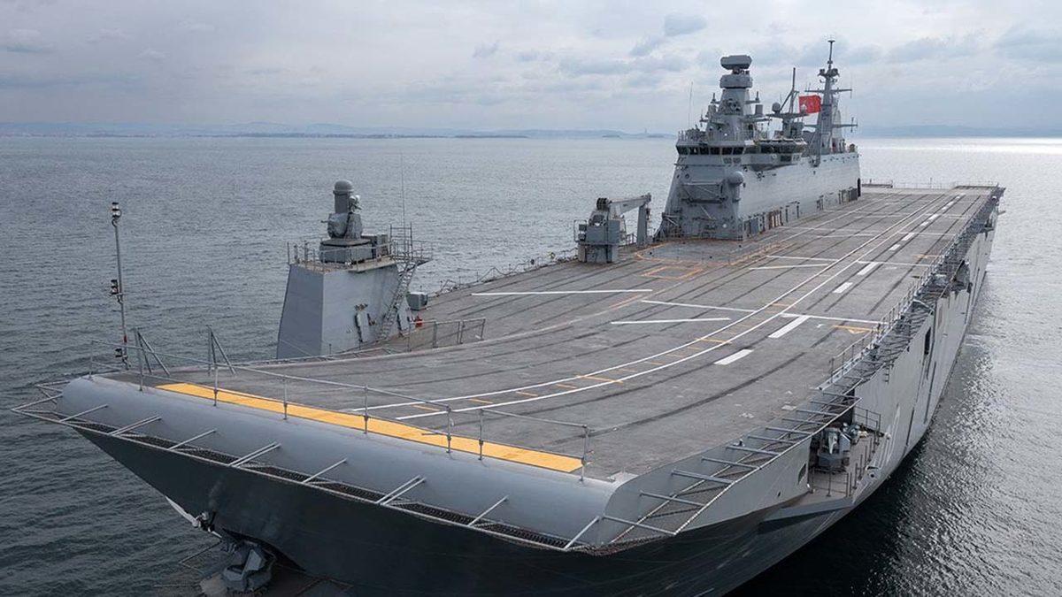 Dünyanın İlk İHA Gemisi TCG Anadolu, Donanmaya Teslim Edildi (Bir Süre İsteyen Herkes Ziyaret Edebilecek)