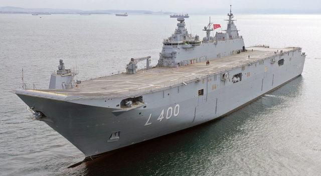 Dünyanın İlk İHA Gemisi TCG Anadolu, Donanmaya Teslim Edildi (Bir Süre İsteyen Herkes Ziyaret Edebilecek)