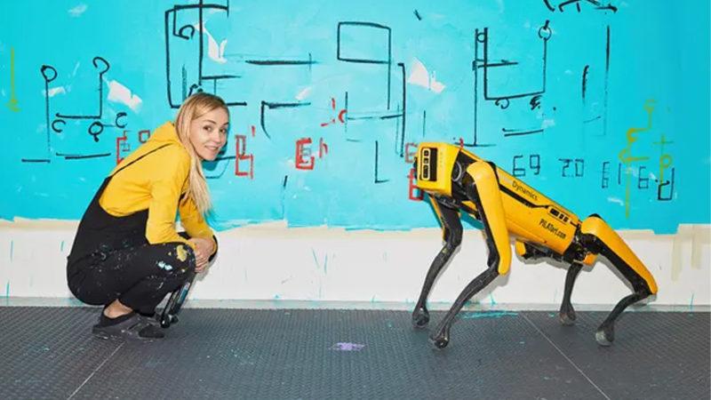 Boston Dynamics’in Köpek Robotu Spot, Şimdi de Ressam Oluyor (Kendi Sergisi Bile Olacak)