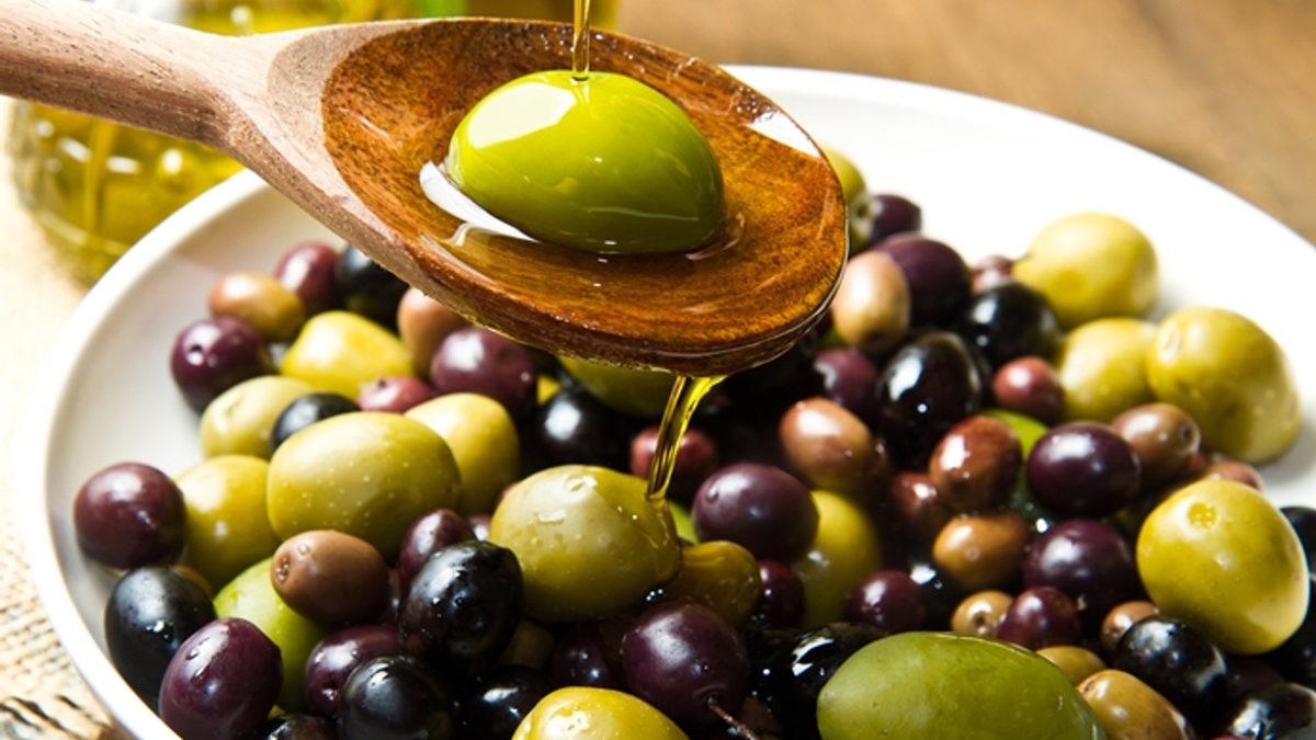 Beklenmedik Anlarda Ortaya Çıkabilen ’Tansiyon Düşüklüğüne’ Ne İyi Gelir? Tüketmeniz Gereken 13 Sağlıklı Besin