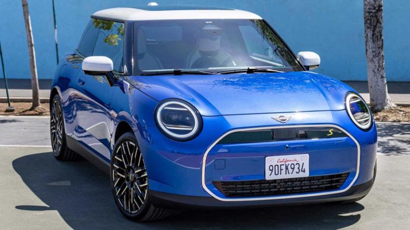 2024 Mini Cooper Duyuruldu: Artık Hem Elektrikli Hem de Daha Modern