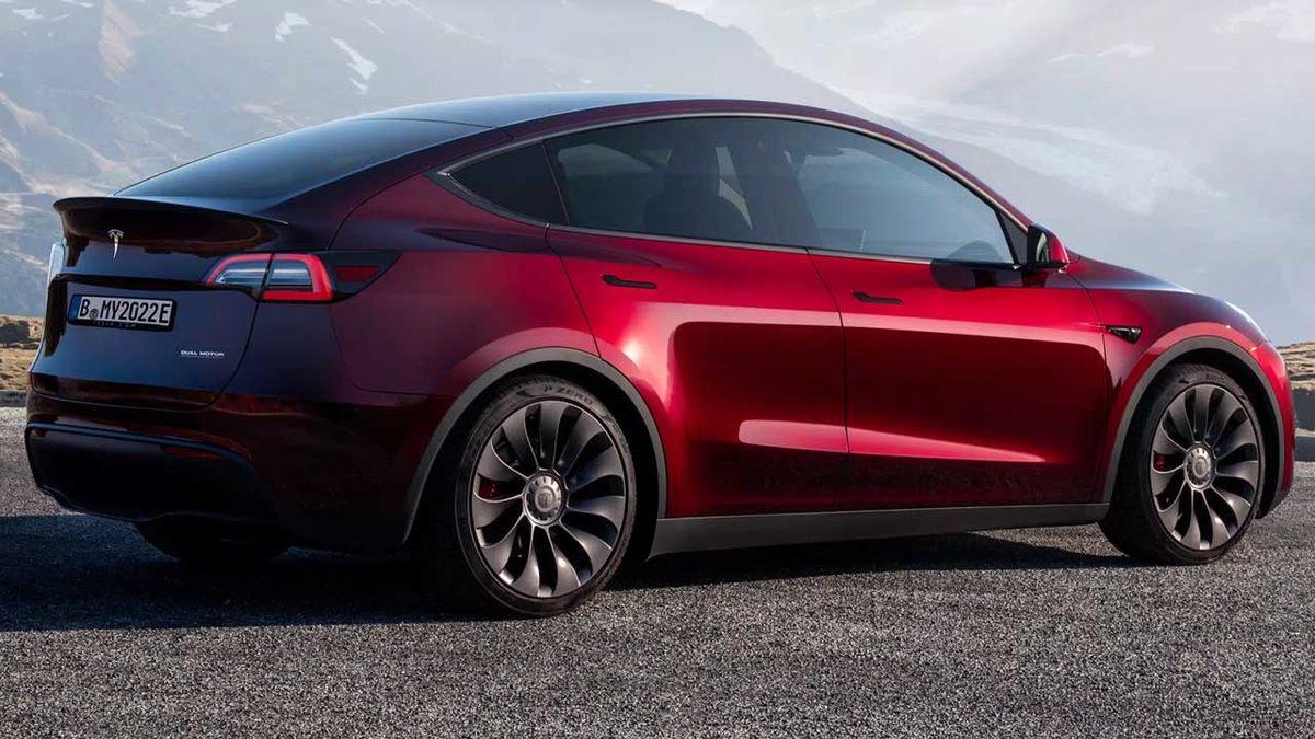 Tesla, ABD’den Sonra Avrupa Fiyatlarına İndirim Yaptı: Türkiye Fiyatlarına da İndirim Gelir mi?