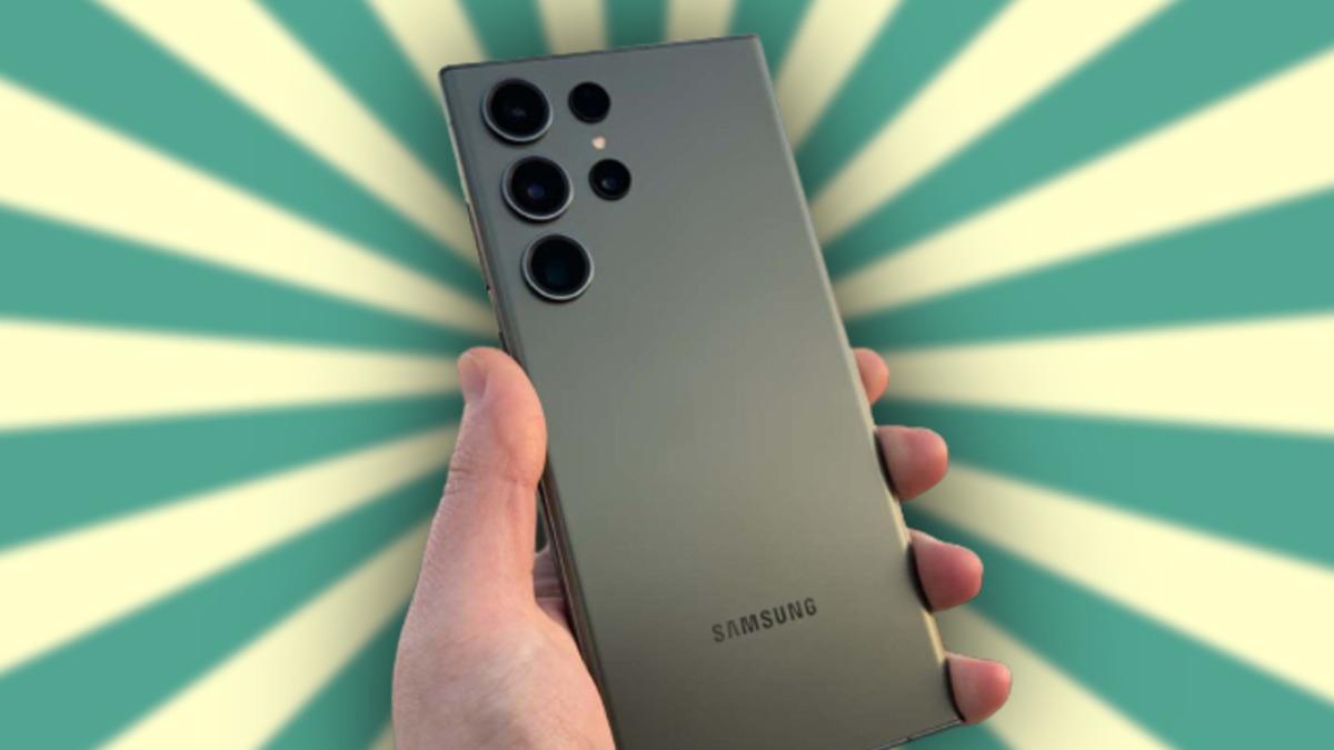Samsung’un Galaxy S24 Ultra’nın Kamerasında Büyük Bir Değişiklik Yapmak İstediği İddia Edildi