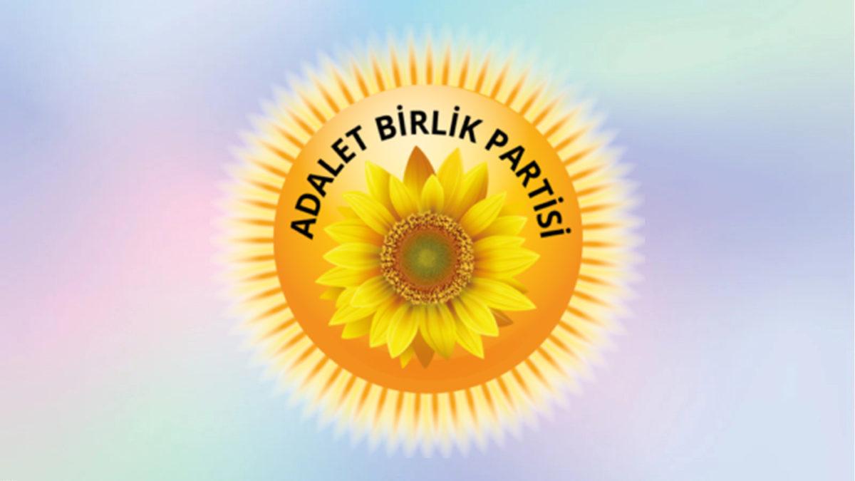 Adını Bile Duymadığınız Siyasi Partilerin Göz Kanatan Logoları: Meğer Türkiye’de Ne Garip Örnekler Varmış!