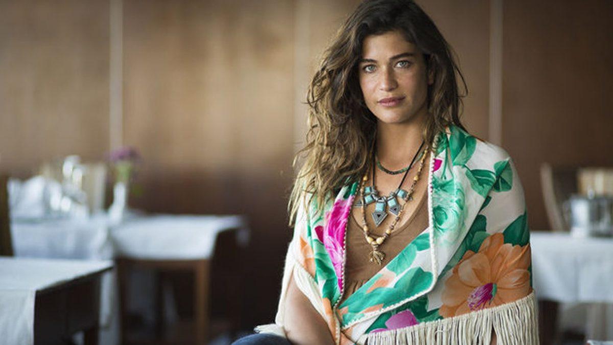 Farklı Türlerde İzleyip Performansına Hayran Kaldığımız Berrak Tüzünataç’ın En İyi Filmleri ve Dizileri