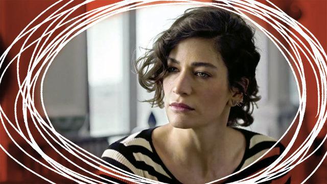 Farklı Türlerde İzleyip Performansına Hayran Kaldığımız Berrak Tüzünataç’ın En İyi Filmleri ve Dizileri