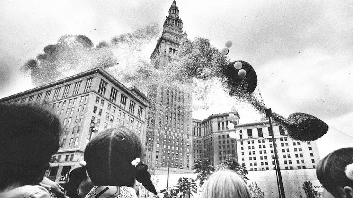 1,5 Milyon Balonun Aynı Anda Göğe Bırakılmasıyla Yaşanan Bir Facianın Akılalmaz Hikâyesi