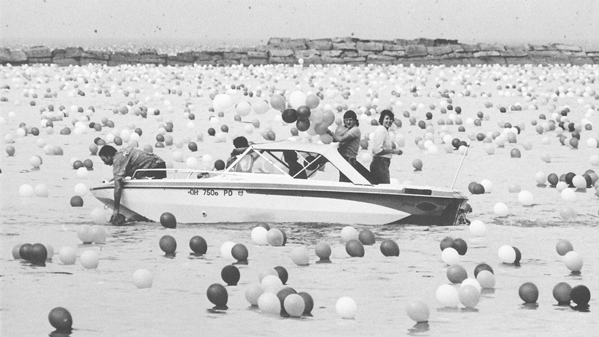 1,5 Milyon Balonun Aynı Anda Göğe Bırakılmasıyla Yaşanan Bir Facianın Akılalmaz Hikâyesi