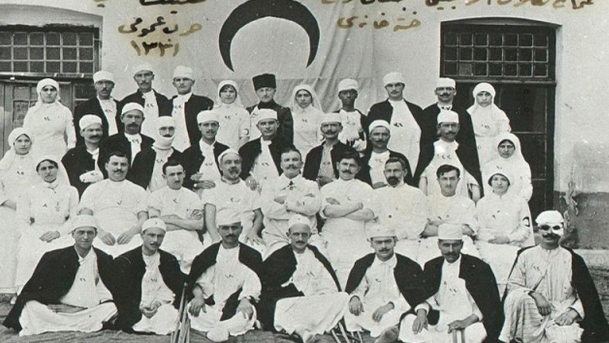 Kızılay’ı Kendi Topraklarındaki İnsanlara Bile Çadır Satma Noktasına Getiren 155 Yıllık Tartışmalı Serüveni