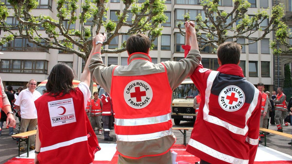 Kızılay’ı Kendi Topraklarındaki İnsanlara Bile Çadır Satma Noktasına Getiren 155 Yıllık Tartışmalı Serüveni