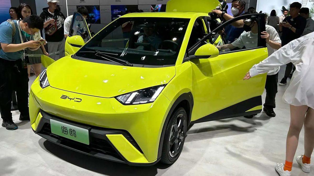 BYD, Ülkemize Gelmesi Muhtemel Ultra Ucuz Elektrikli Otomobilini Tanıttı (Bu Fiyata Türkiye’de Peynir Ekmek Gibi Satar)