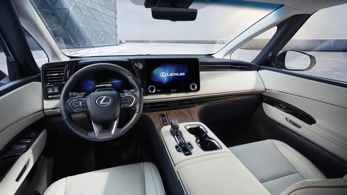 Lexus’un Ultra Lüks Minivanı LM, Türkiye’de: İşte Dudak Uçuklatan Fiyatı!