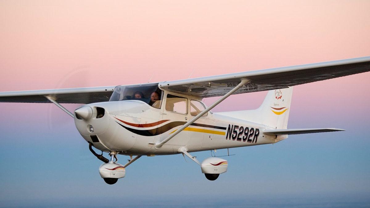 Büyük Uçaklarda Motorlar Kanatlarda veya Kuyruktayken Küçük Uçaklarda Neden Öndedir?