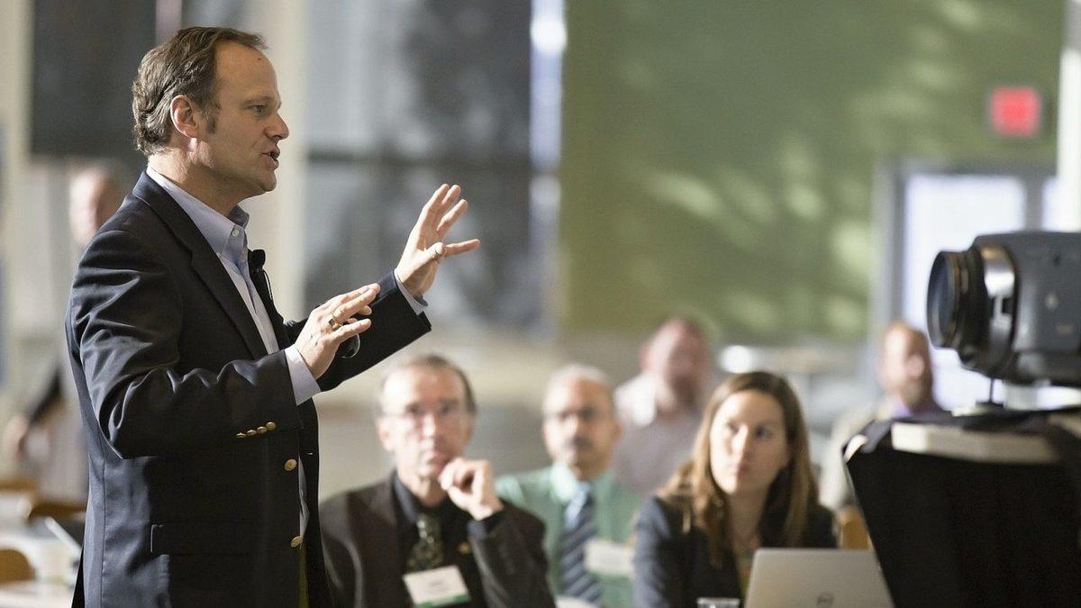 Çok Daha İkna Edici Metinler ve Konuşmalar Hazırlamak İçin Kullanabileceğiniz Düşünceyi Geliştirme Yolları