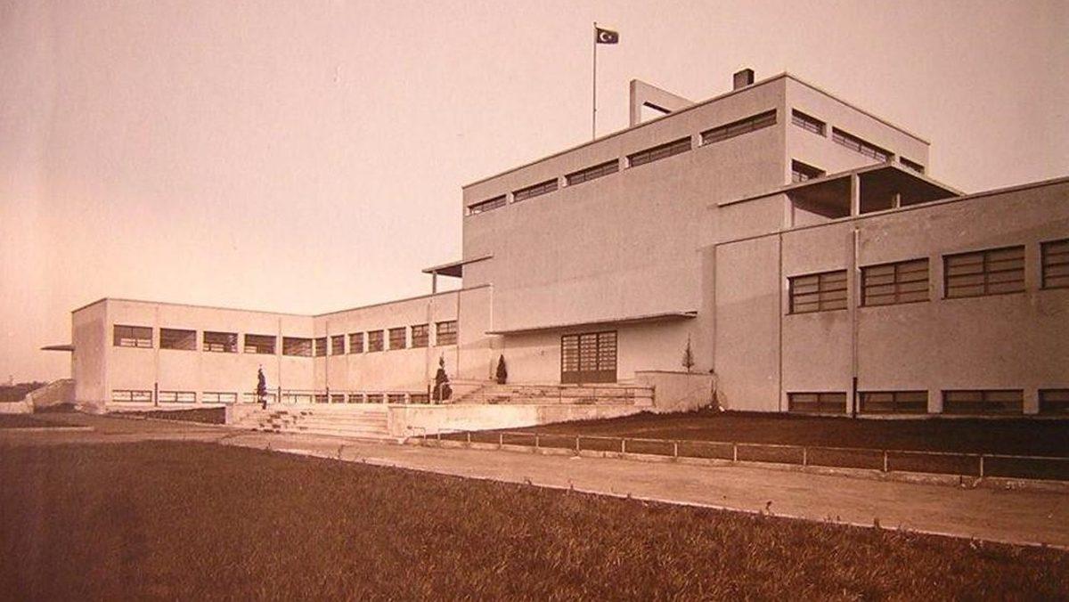 Bir Zamanların Olmazsa Olmazıydı: Bayram Ziyaretlerinde Misafirlere 