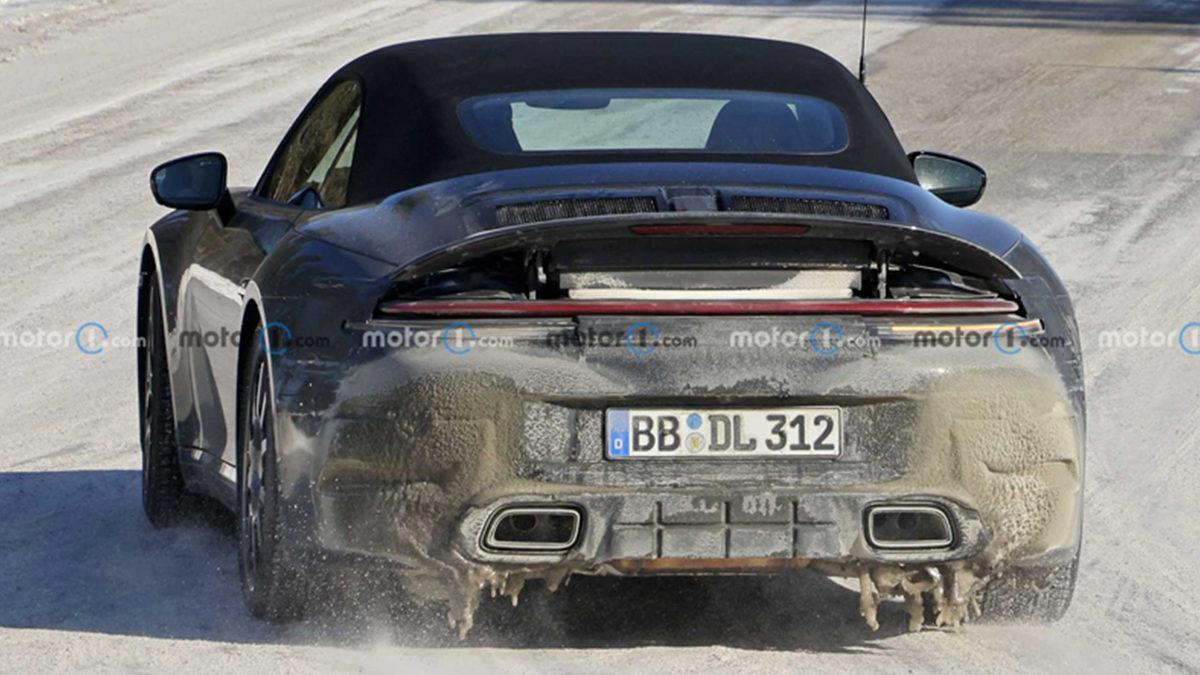 Makyajlı Porsche 911 Cabrio Sürüş Testlerinde Görüntülendi: Yeni Otoban Faresi! (Video)