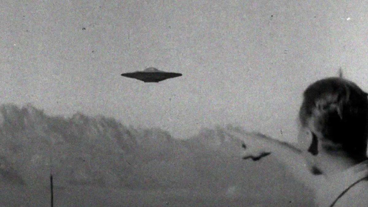 ABD, 2 Yeni UFO Videosu Paylaştı: 650’den Fazla UFO Olayının İncelediği Açıklandı