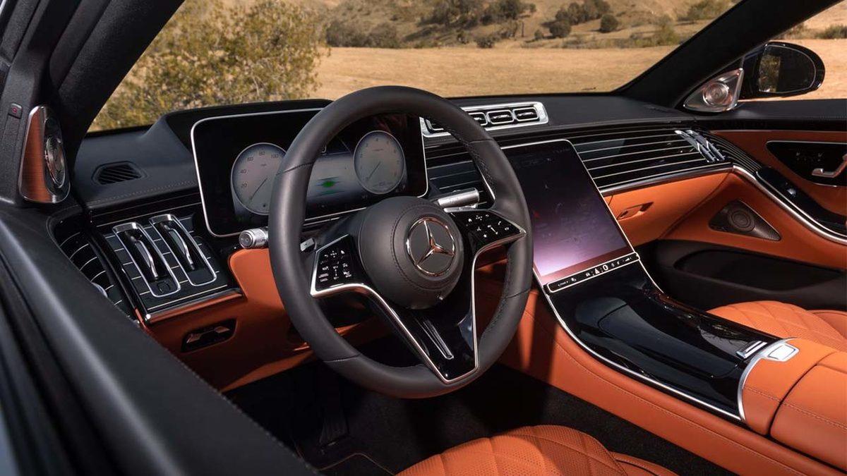 Sıfır Arabaların Kendine Has Kokusunun Kaynağı Nedir, Zararlı mı? Genellikle Neden Sevilir?