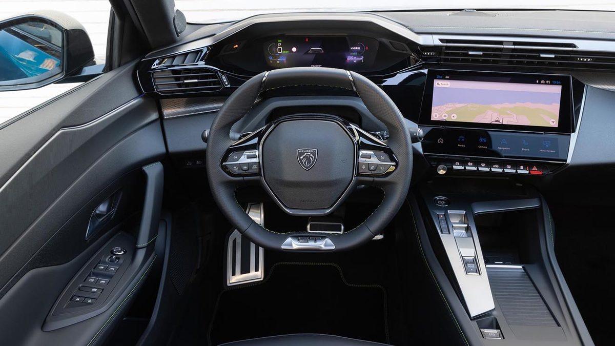 Sıfır Arabaların Kendine Has Kokusunun Kaynağı Nedir, Zararlı mı? Genellikle Neden Sevilir?