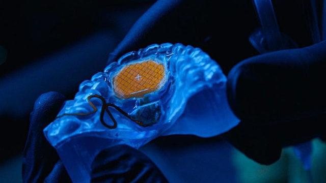 Ağız İçine Yerleştirilerek Dille Kontrol Edilen Bluetooth Mouse Geliştirildi