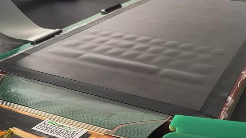 Tuşlu Telefonları Özleyenlere: ’’Şişirilebilir Klavyeli Ekran’’ Teknolojisi Geliştirildi