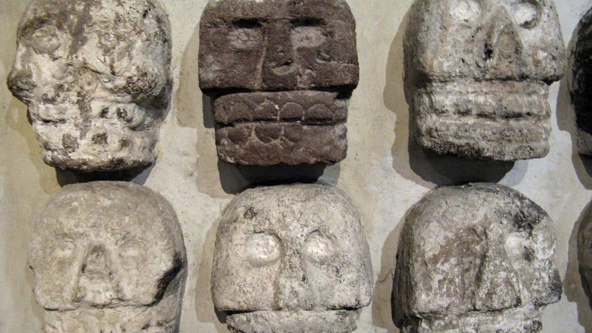 Aztek Ayinlerinde Uygulanan Birbirinden Vahşi Yöntemler: Kurban Edilen İnsanların Parçaları Hamura Katılarak Yeniyordu!