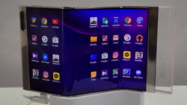 Samsung’un, İlaç Prospektüsü Gibi Katlanan Telefon Tasarımı Ortaya Çıktı