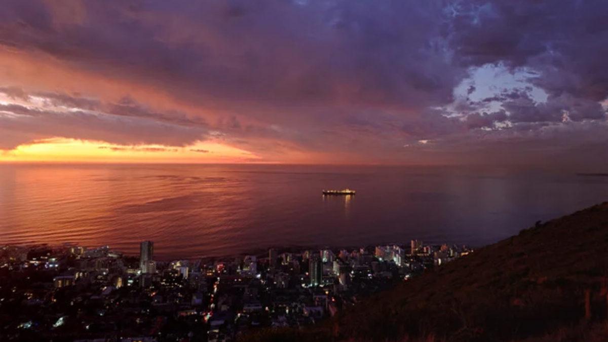 Profesyonel Kameralara Kafa Tutan Telefon Sony Xperia 1V Duyuruldu