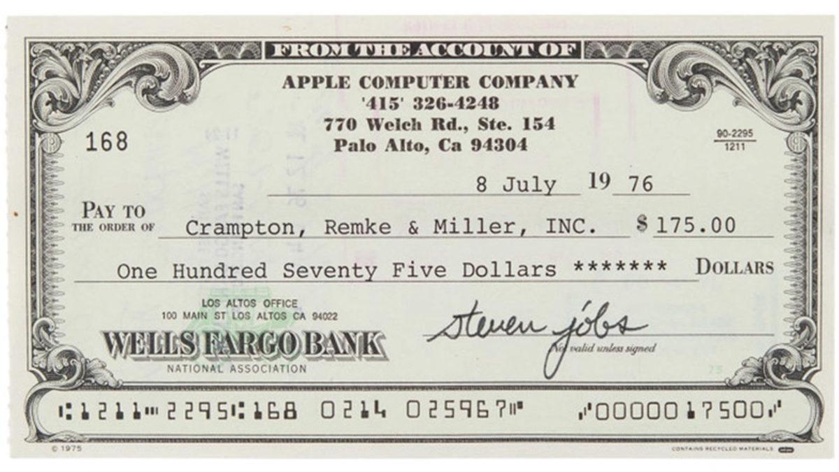 Steve Jobs İmzalı Bir Çek, Açık Artırmada Dudak Uçuklatan Fiyata Satıldı