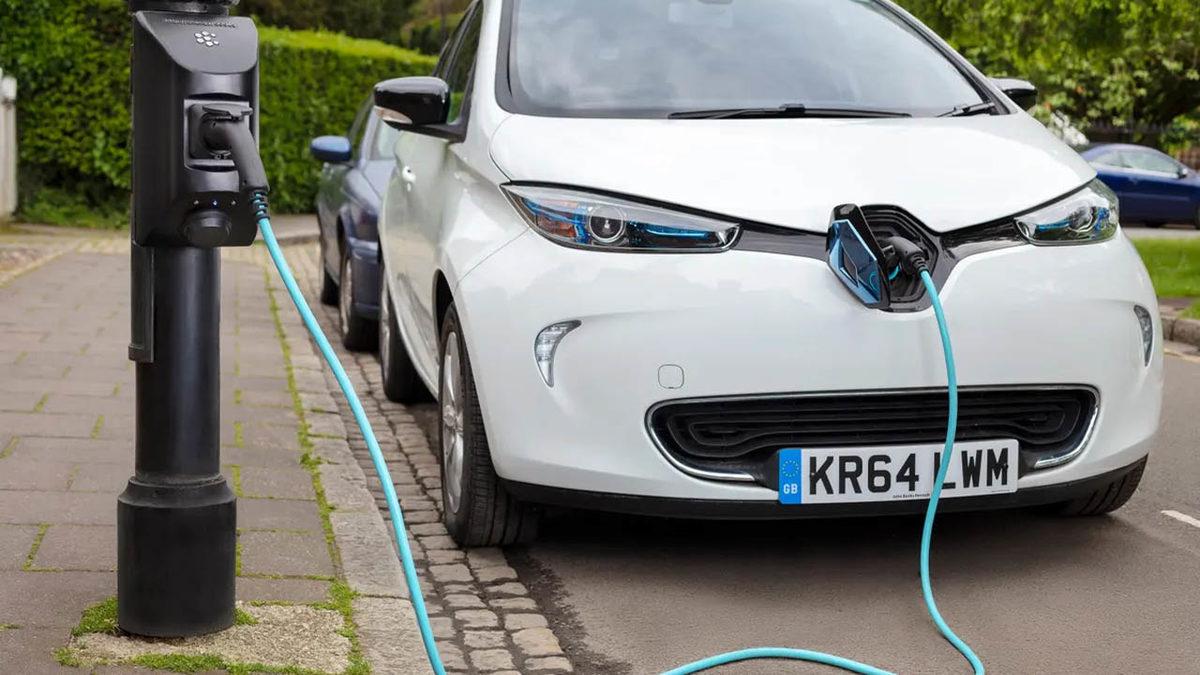 Benzinli mi Almalı Elektrikli mi? Türkiye’de Sahibini En Çok Memnun Eden Otomobil Kategorisi Açıklandı