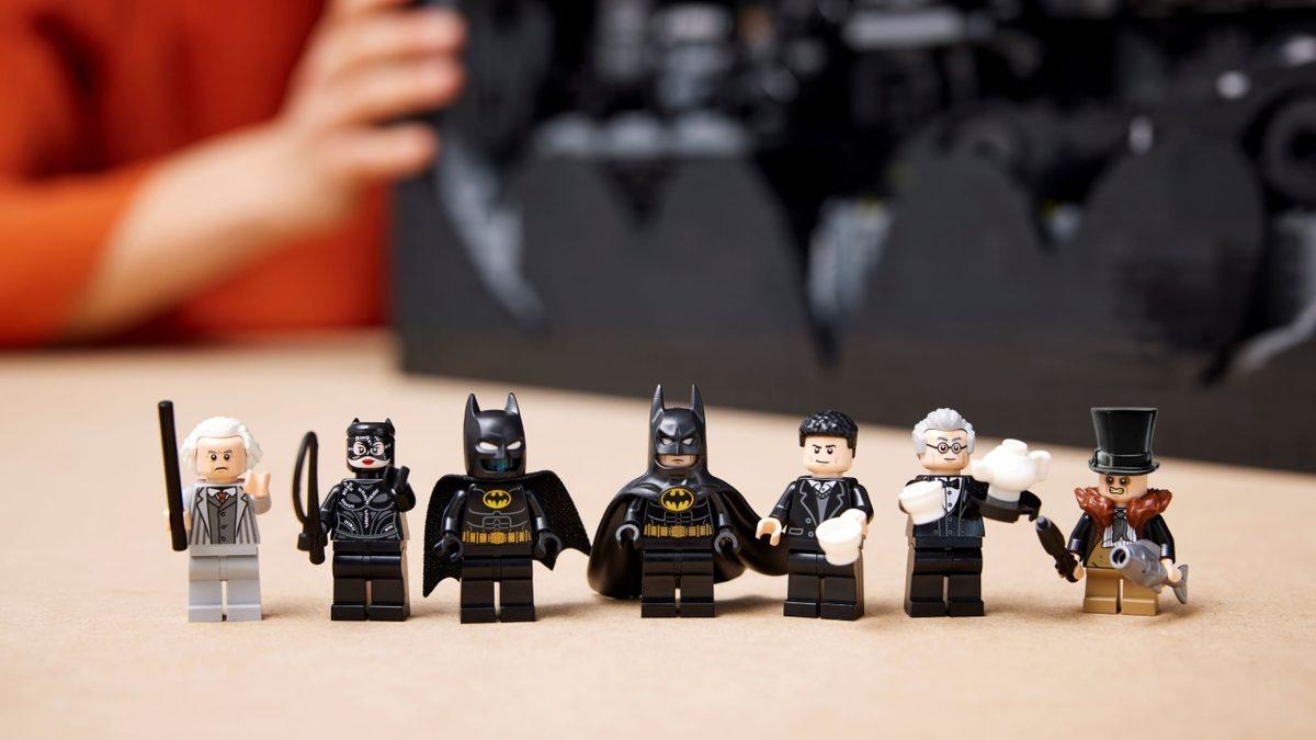 Lego’dan Batman’i Evinize Getiren Yaklaşık 4 Bin Parçalık Dev Set: Batmobile’le Birlikte Geliyor!
