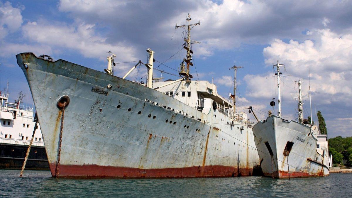 Gemilerin Alt Kısımları Neden Özellikle Kırmızıya Boyanır? Nedeni Görsellik Değilmiş!