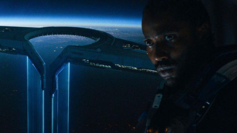 Yapay Zekâ ve İnsan Irkı Arasındaki Savaşın Ortasında Bir Aşk Hikayesi: The Creator Filminden İlk Fragman Geldi [Video]