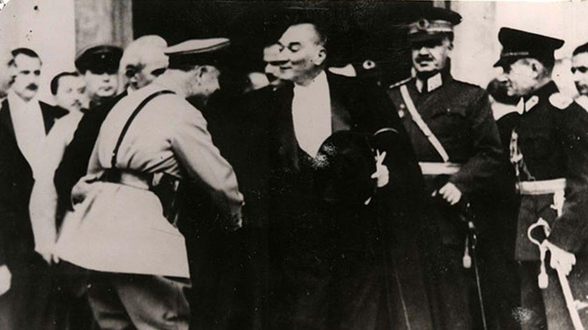 Her Adımı Ders Niteliğinde: Atatürk’ün de Aday Olduğu Türkiye’nin İlk Genel Seçimlerinde Neler Yaşanmıştı?