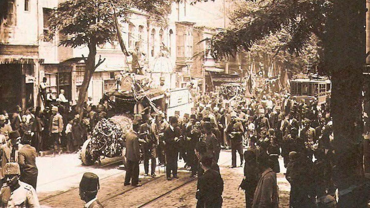 Her Adımı Ders Niteliğinde: Atatürk’ün de Aday Olduğu Türkiye’nin İlk Genel Seçimlerinde Neler Yaşanmıştı?